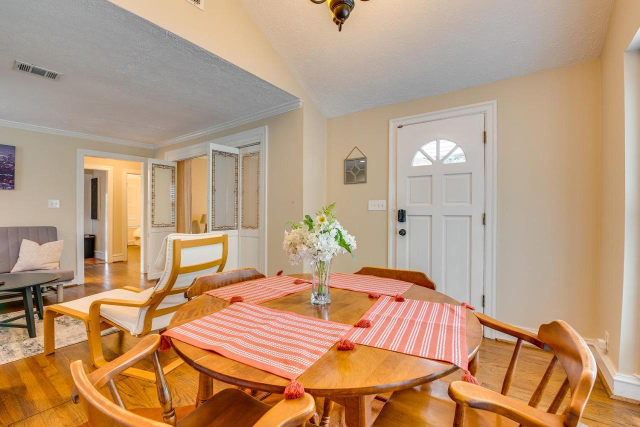 Chic Retreat With Patio And Outdoor Dining!