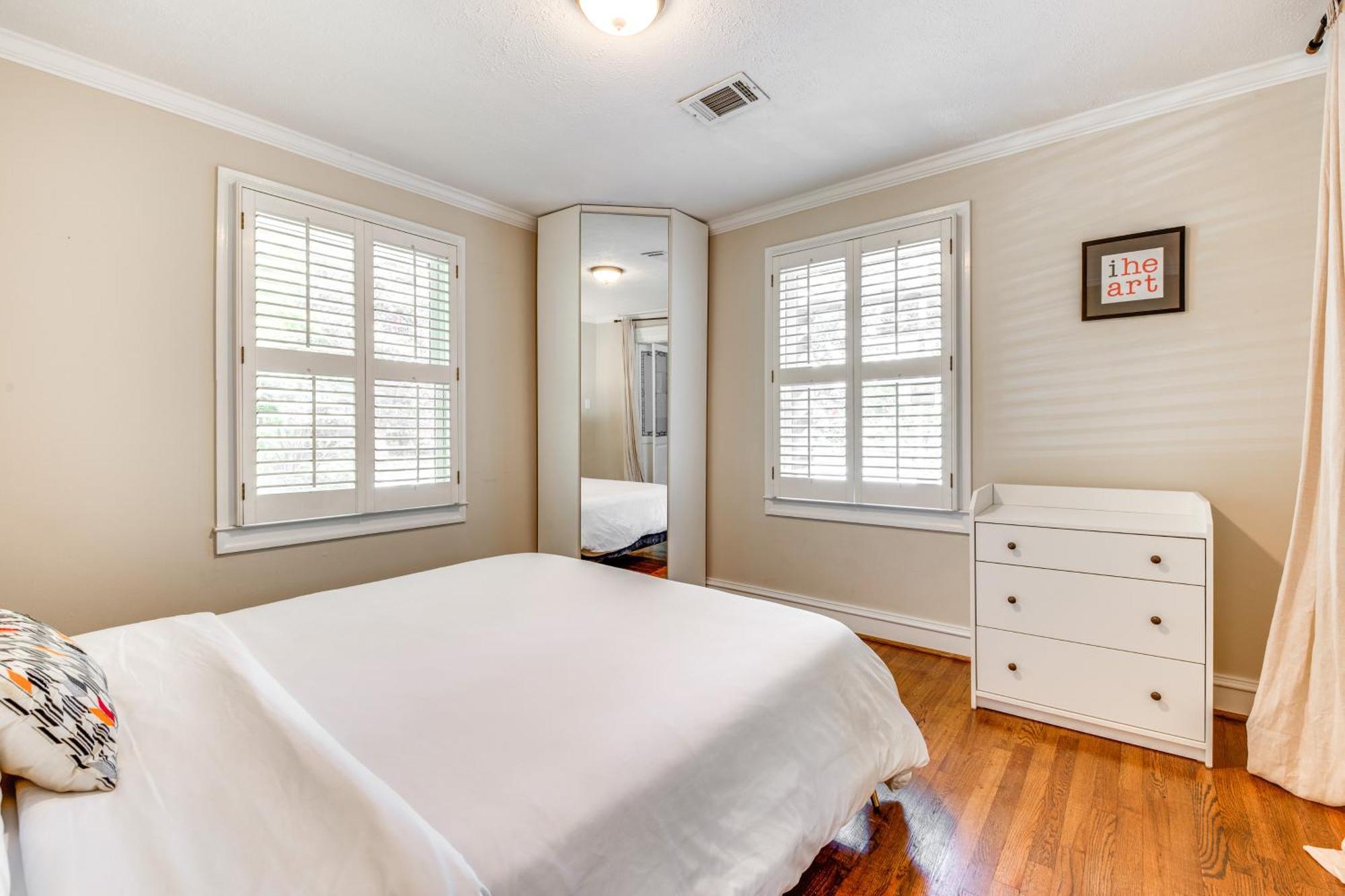 Vakantiehuis Chic Retreat With Patio And Outdoor Dining! Atlanta