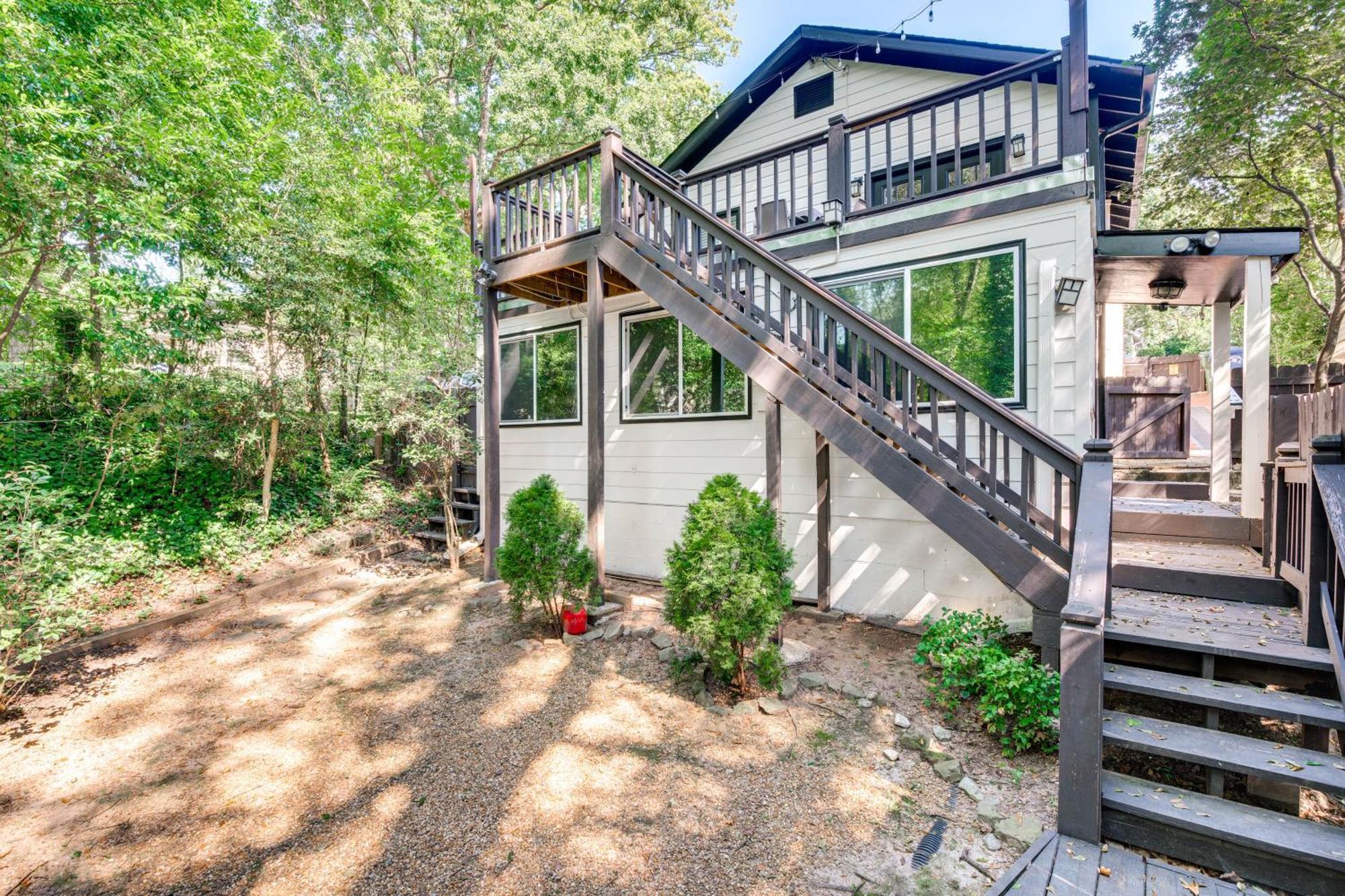 Chic Retreat With Patio And Outdoor Dining! *